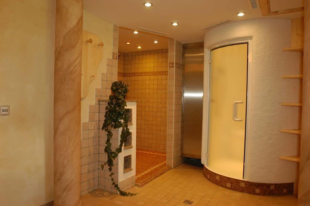 Haus Katharina, Summercard Included Kaprun Exterior foto