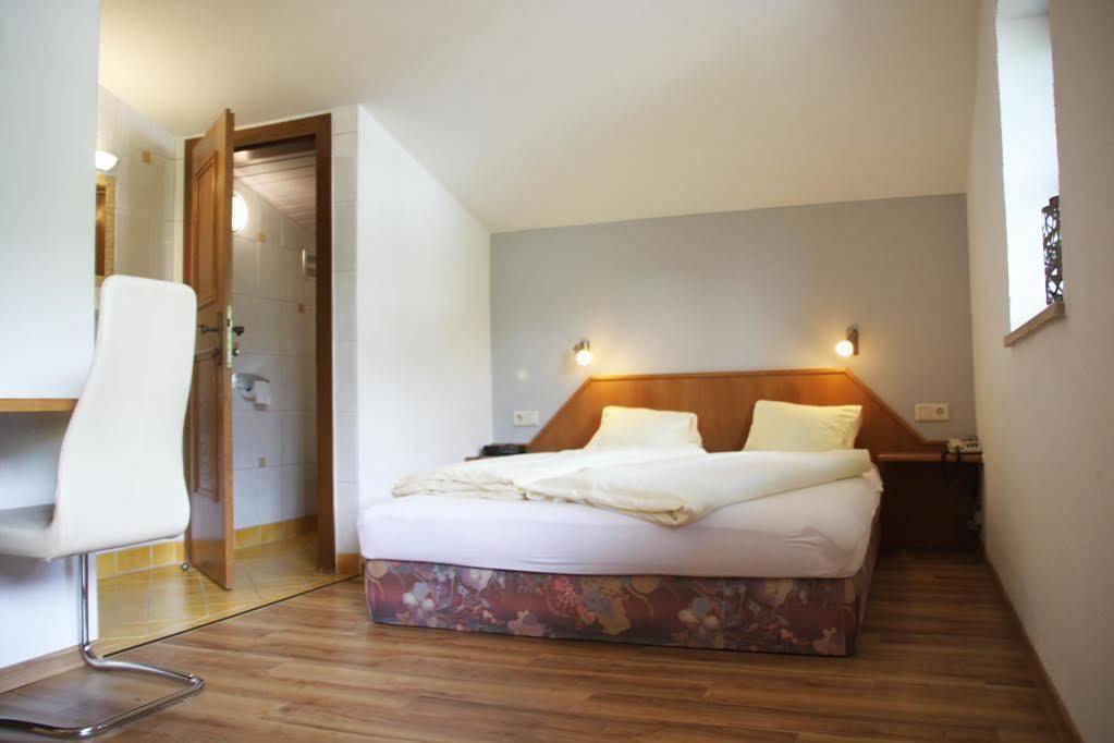 Haus Katharina, Summercard Included Kaprun Exterior foto